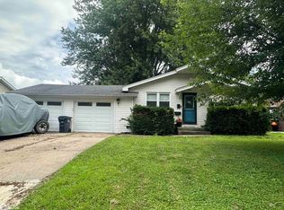 2608 Crapo Dr, Burlington, IA 52601