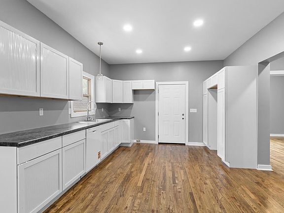 4th image of 3021 N 6th STREET #3023