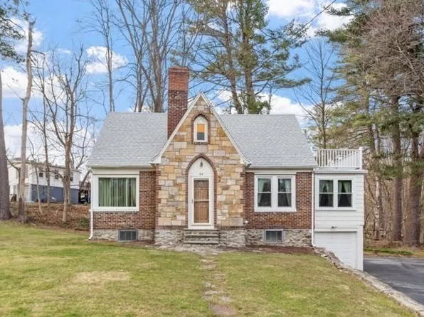 164 W Main St, Dudley, MA 01571