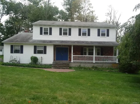 16 Janice Dr, Highland Mills, NY 10930