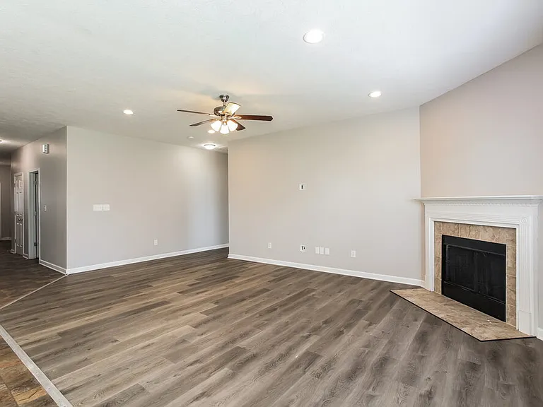 8267 Templederry Dr — Photo 5
