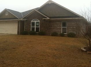 207 Cove Creek Dr, Opelika, AL 36804