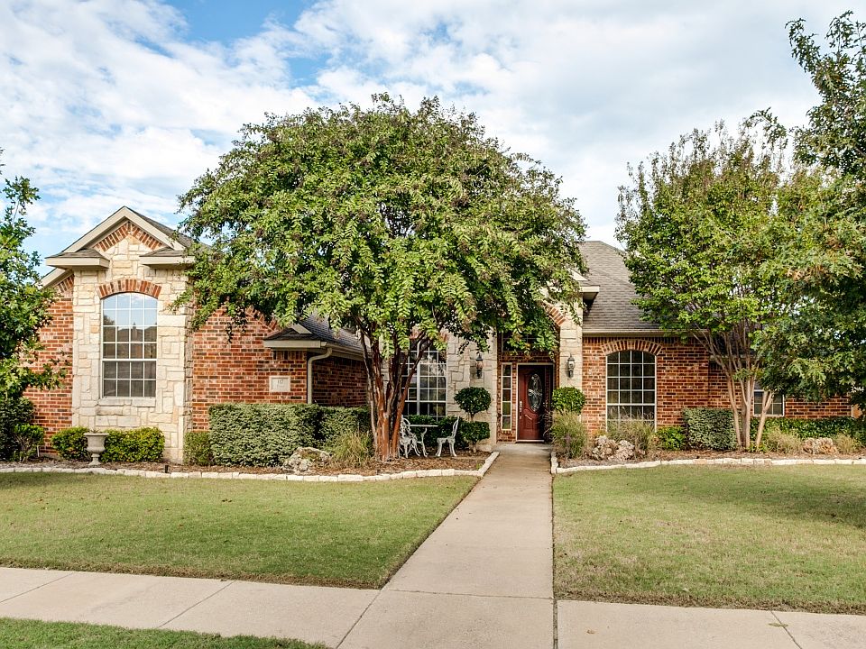 Beautiful curb appeal