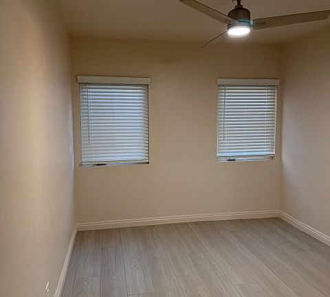 5th image of 10615 S Burl Ave #10615