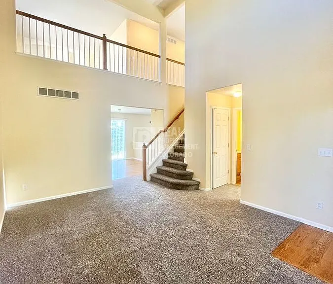 17273 E Lake Dr — Photo 4