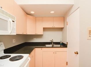 1247 State St #A302, Chicago, IL 60605