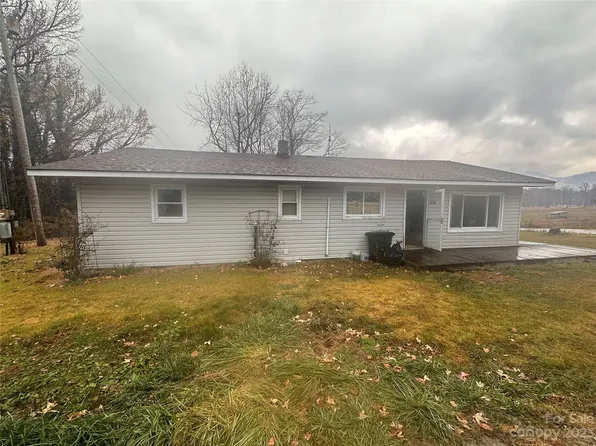 8101 Old Linville Rd, Marion, NC 28752