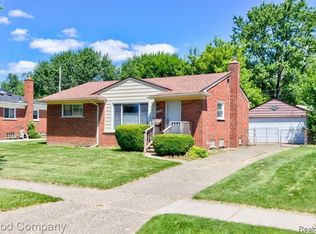 4505 Lutz Dr, Warren, MI 48092