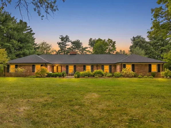3837 Carleton Dr, Lexington, KY 40510