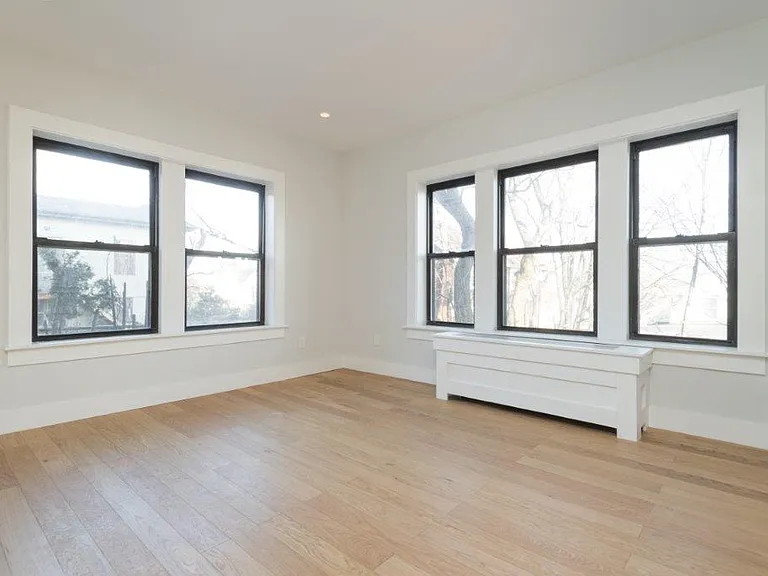 127 Highland Ave #29 — Photo 5