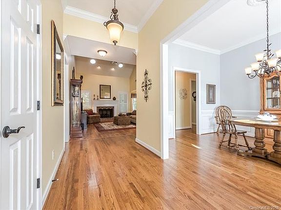 4th image of 10114 Victoria Mill Ct