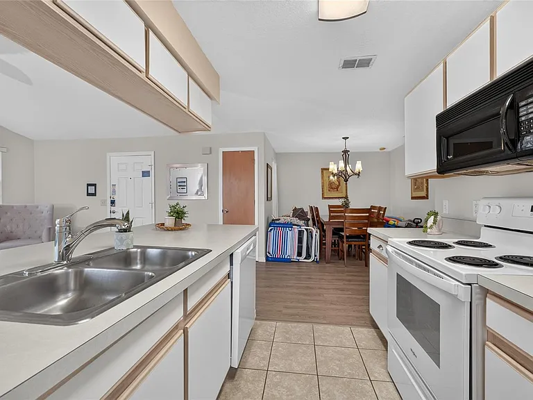 3140 Britannia Blvd #D — Photo 15
