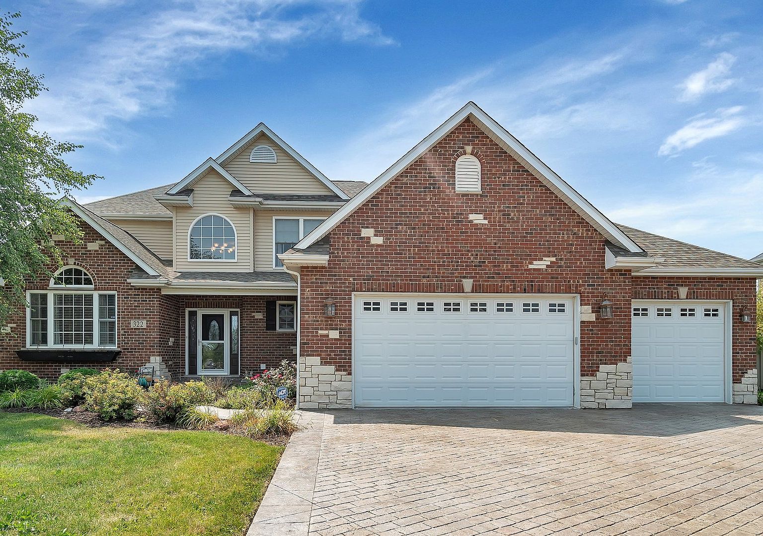 322 W Frontier Dr, Minooka, IL 60447 | Zillow 322 W Frontier Dr, Minooka, IL 60447 | Zillow