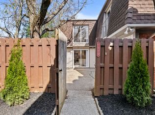 441 Darby Creek Rd APT D, Lexington, KY 40509