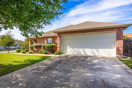1020 Skylark Hill Ln Photo 1