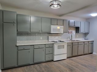 1148 Wagon Wheel Rd #B, Hickory, NC 28602