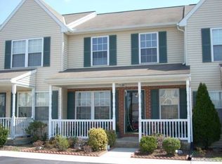 109 Foxglove Mdws, Lititz, PA 17543