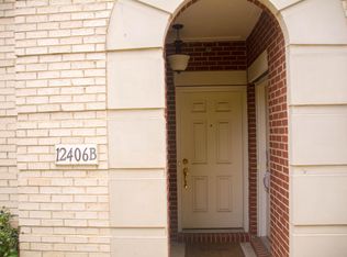 12406B Liberty Bridge Rd, Fairfax, VA 22033