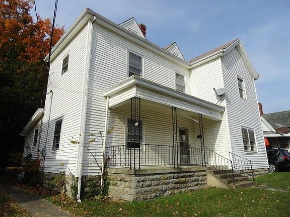 3rd image of 122 Harrison Ave