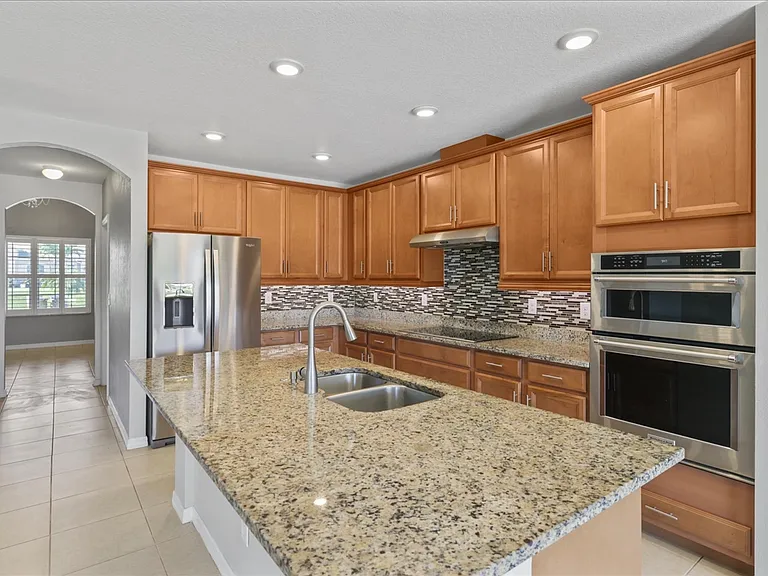 529 SW 26th Terrace Cpe — Photo 21