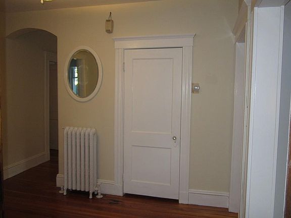 2nd image of 82 Waldemar Ave #1