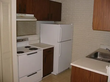 4012 Dupont Cir #402 — Photo 8