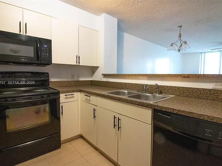 4500 NW 107th Ave #1089 — Photo 11