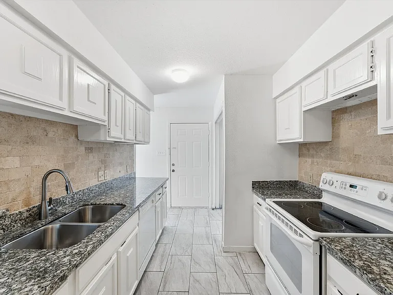 78 W Park West Dr — Photo 8