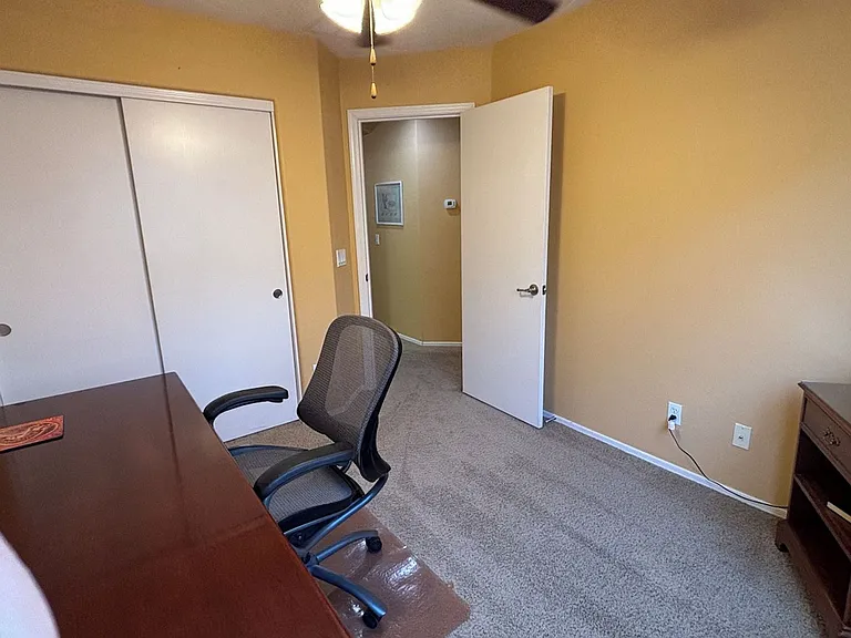 776 W Fairlane Ct — Photo 12