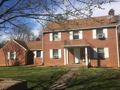 6036 Munson Hill Rd, Falls Church, VA, 22041