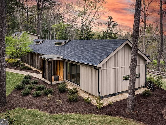 3rd image of 133 Oasis Ridge Rd
