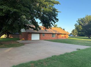 3510 W 7th St, Elk City, OK 73644