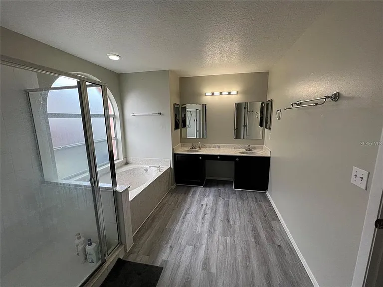 755 Riggs Cir — Photo 14