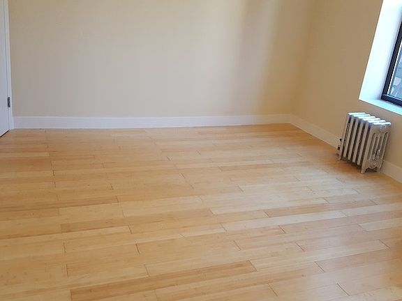 5th image of 11880 Metropolitan Ave APT 5F