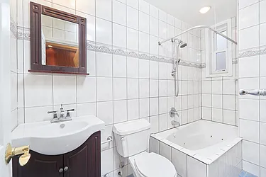 Rented by United Group