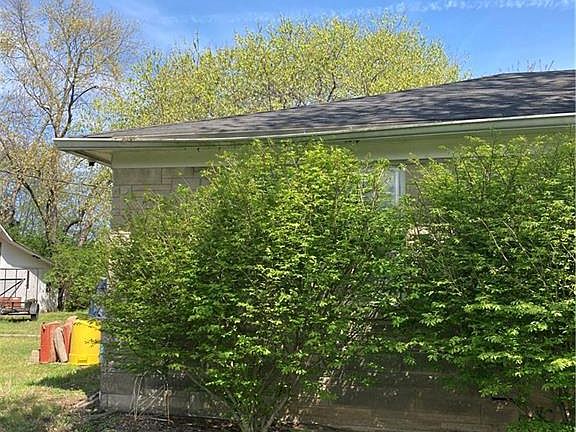 5th image of 1420 W Edgewood Ave