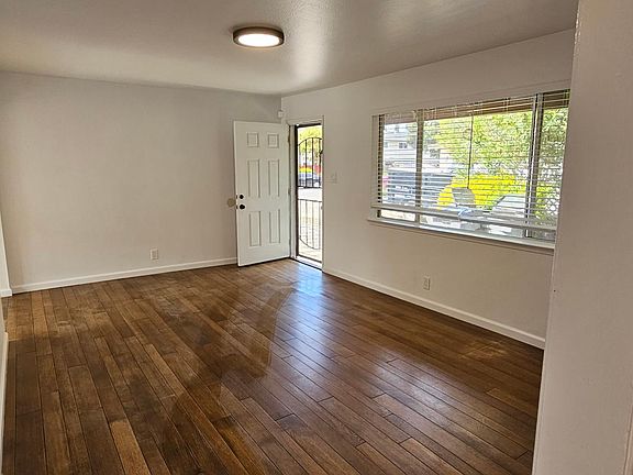 5th image of 640 San Luisito Way