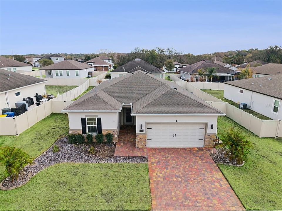 1st image of 236 Messina Pl