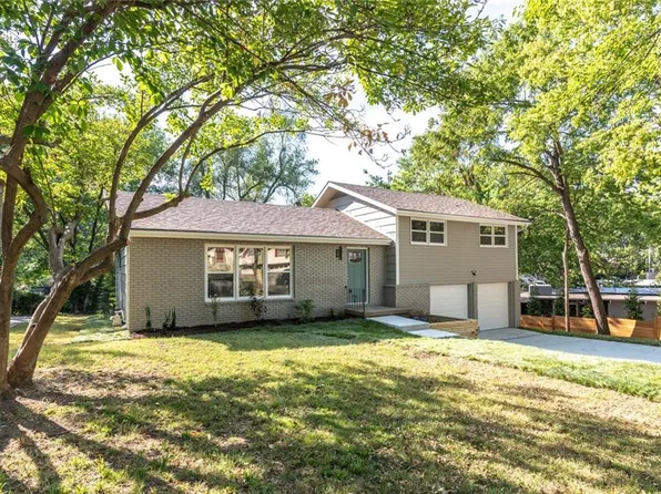 8802 Belleview Ave, Kansas City, MO 64114