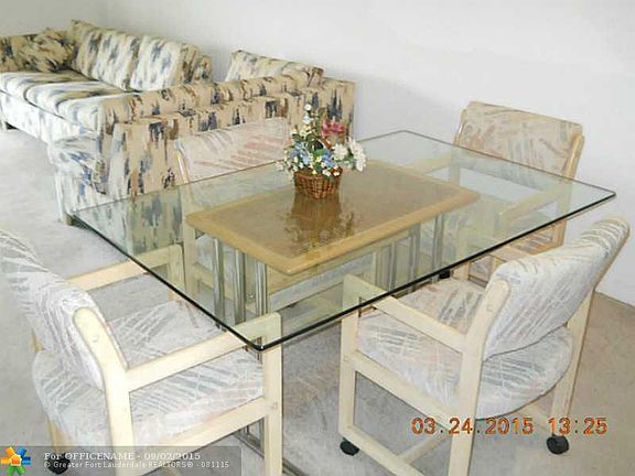 4th image of 9010 Sunrise Lakes Blvd APT 109