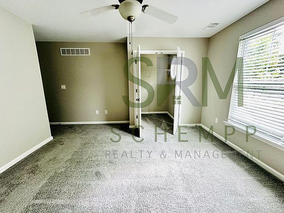 5th image of 102 Weist Pl #104