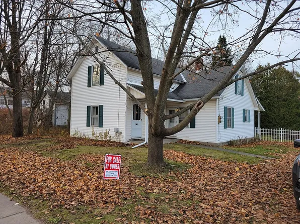 913 Falls Rd, Shelburne, VT 05482