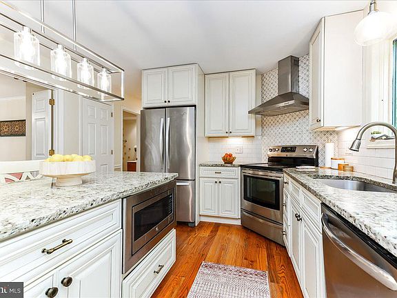 5th image of 5 Morgan Ln