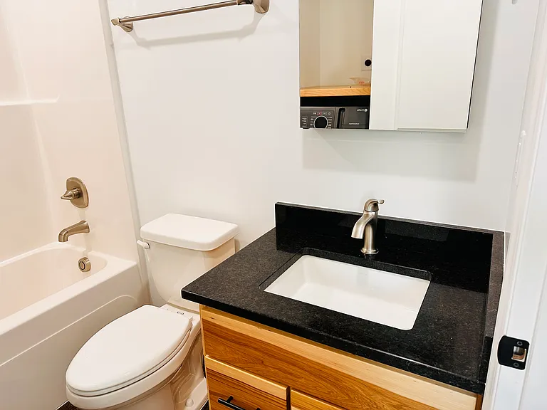 1152 Downwind Dr #1 — Photo 10