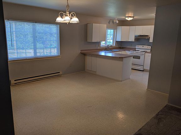 3rd image of 10401 224th Ave E #10403