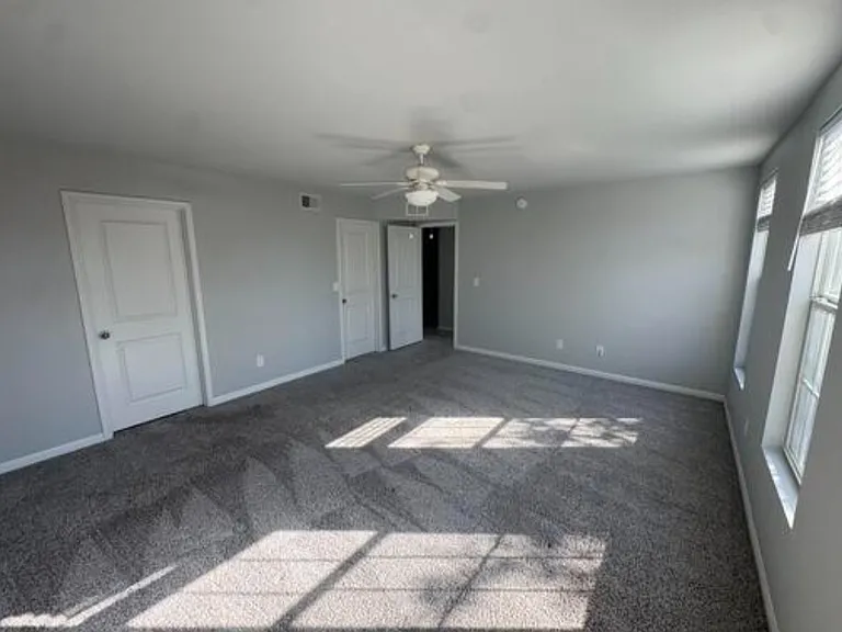 411 Wetzel — Photo 17