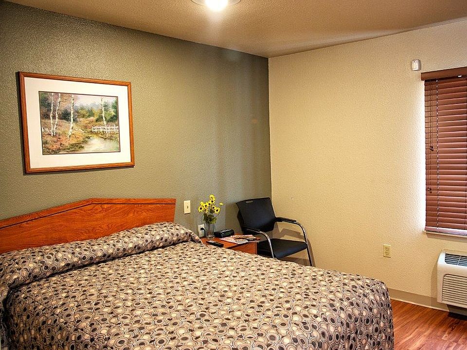 Single Studio Bedroom
