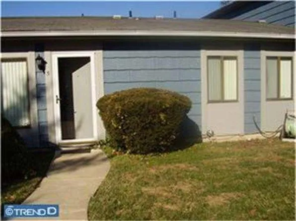 5 Maplewood Ct #5, West Deptford, NJ 08066