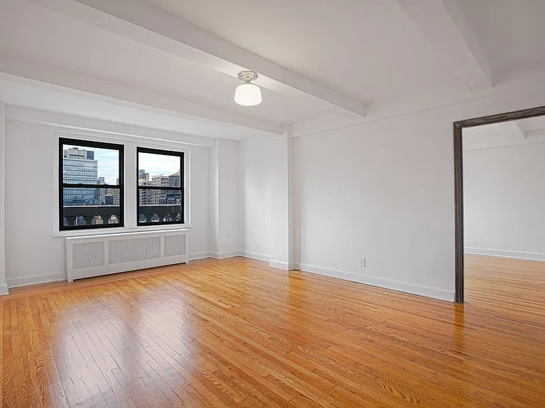 253 W 72nd St #2005 — Photo 1