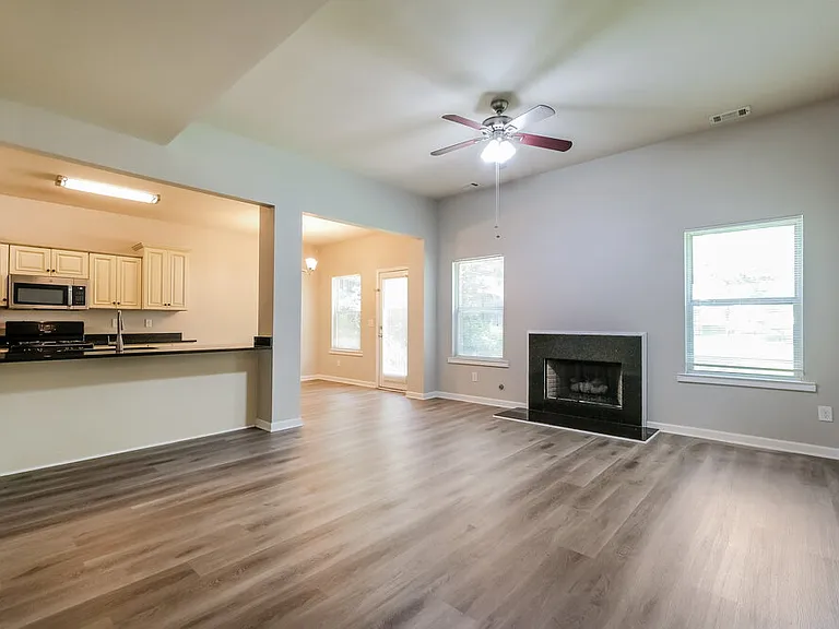 62 Prescott Dr — Photo 6